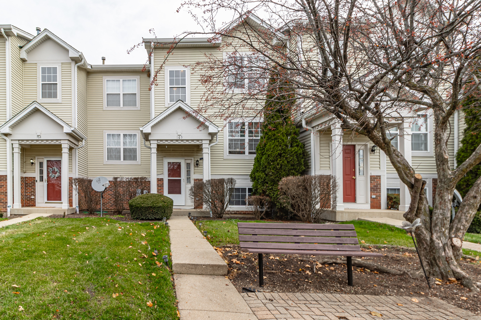 163 HOLIDAY Lane, Hainesville, IL 60073