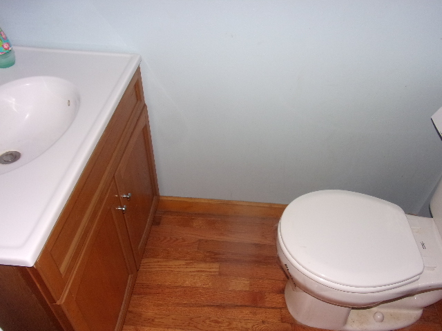 102 W Center Street, Leroy, IL 61752