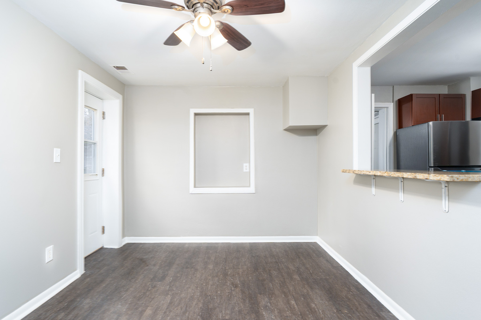 24 NE Circle Drive, Joliet, IL 60433