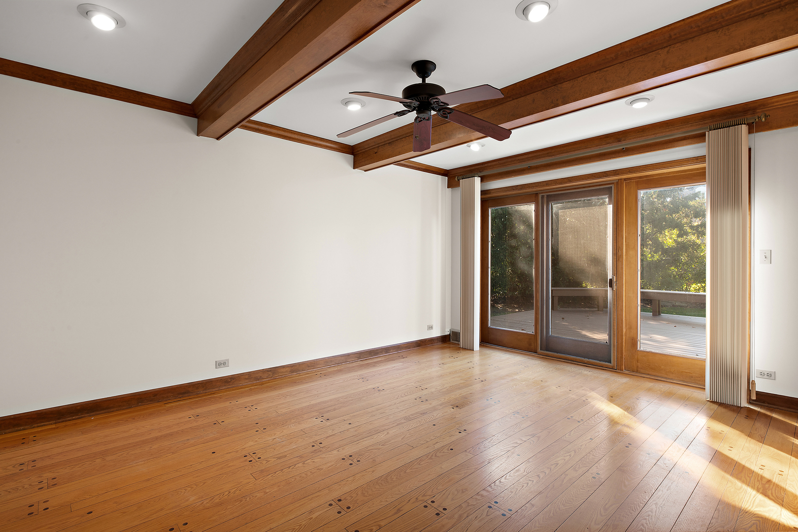 Des Plaines, IL 60016