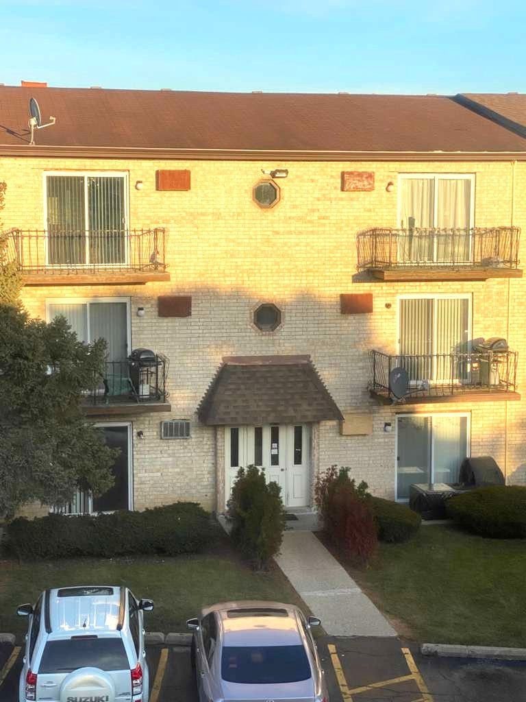 4056 Bonhill Drive #2C, Arlington Heights, IL 60004