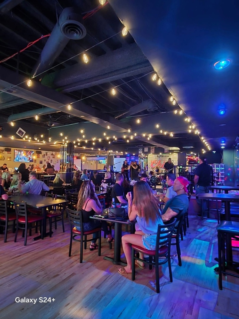 7905 W Lincoln Highway, Frankfort, IL 60423