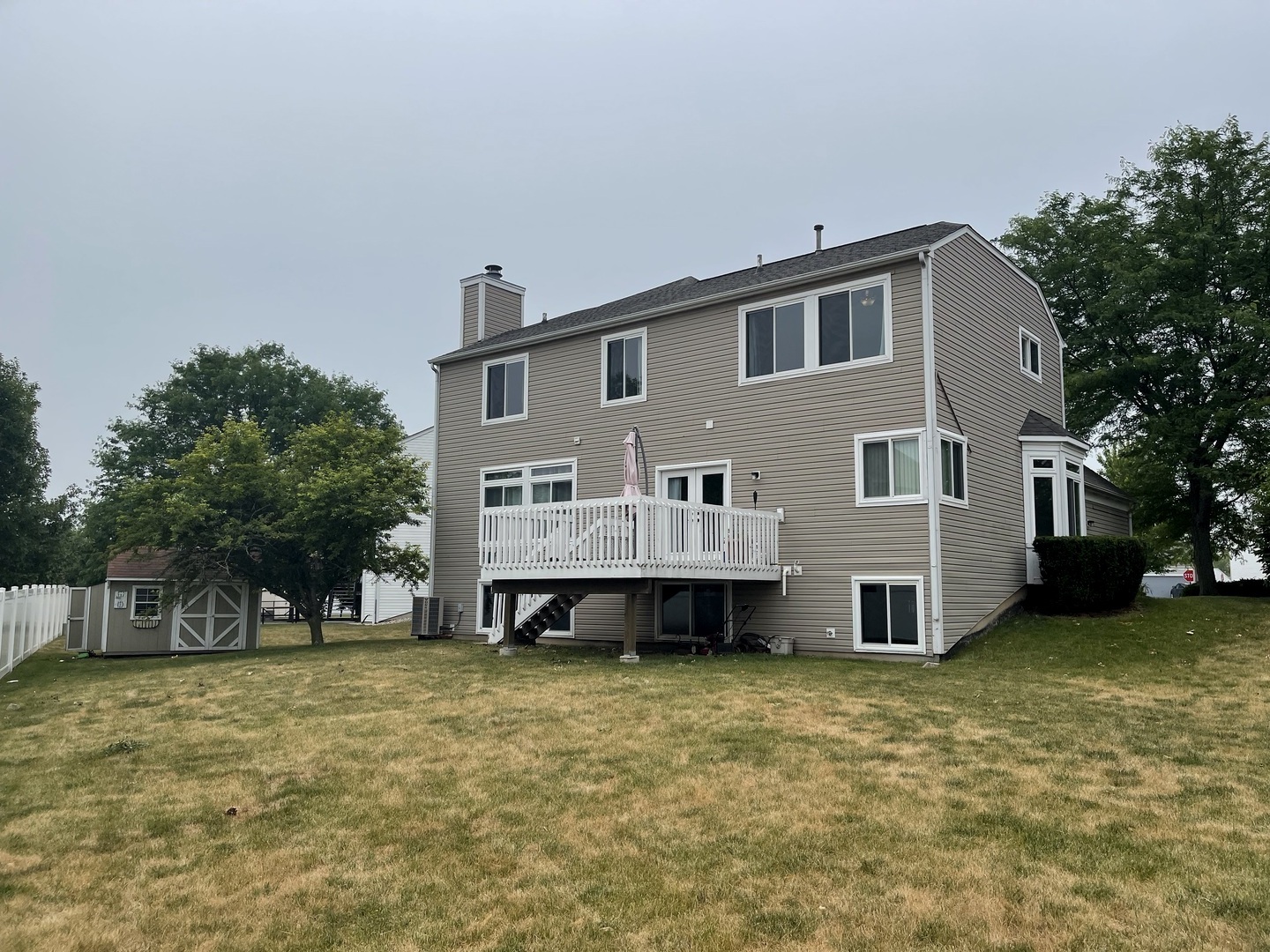 2205 Clipper Court, Elgin, IL 60123