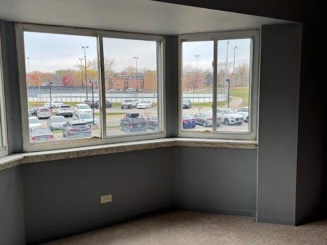 220 S Roselle Road #224, Schaumburg, IL 60193