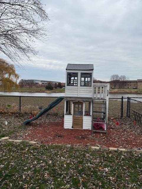 969 Dearborn Circle, Carol Stream, IL 60188