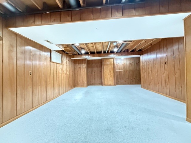 969 Dearborn Circle, Carol Stream, IL 60188