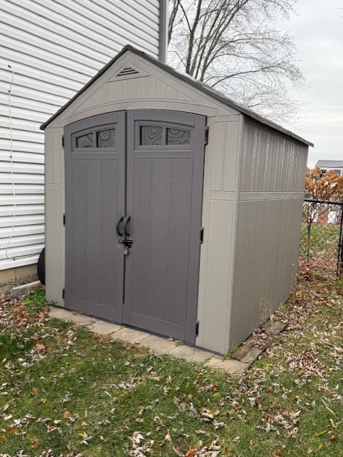 969 Dearborn Circle, Carol Stream, IL 60188