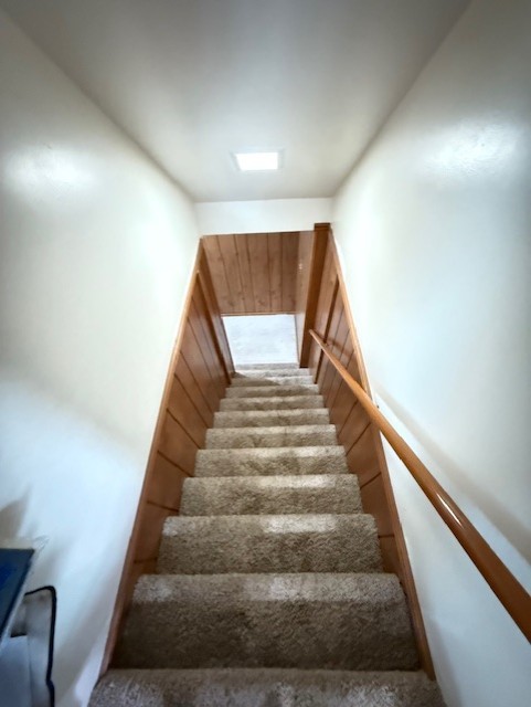 969 Dearborn Circle, Carol Stream, IL 60188