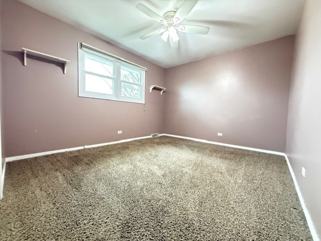 969 Dearborn Circle, Carol Stream, IL 60188