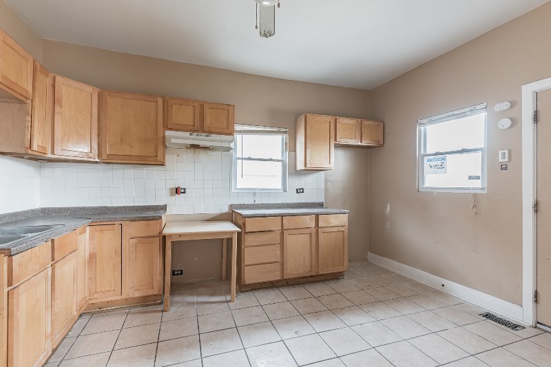 6955 S Honore Street, Chicago, IL 60636