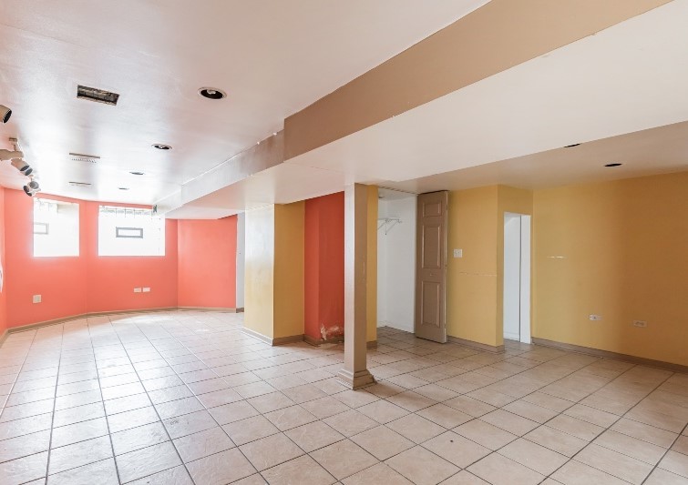 6955 S Honore Street, Chicago, IL 60636