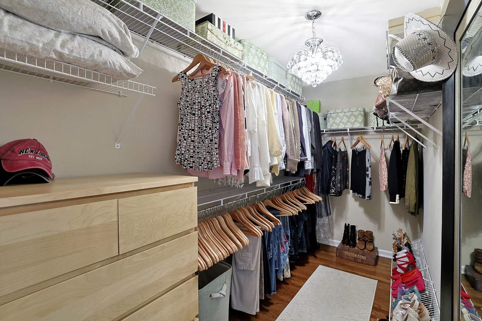 3121 Drury Lane, Carpentersville, IL 60110