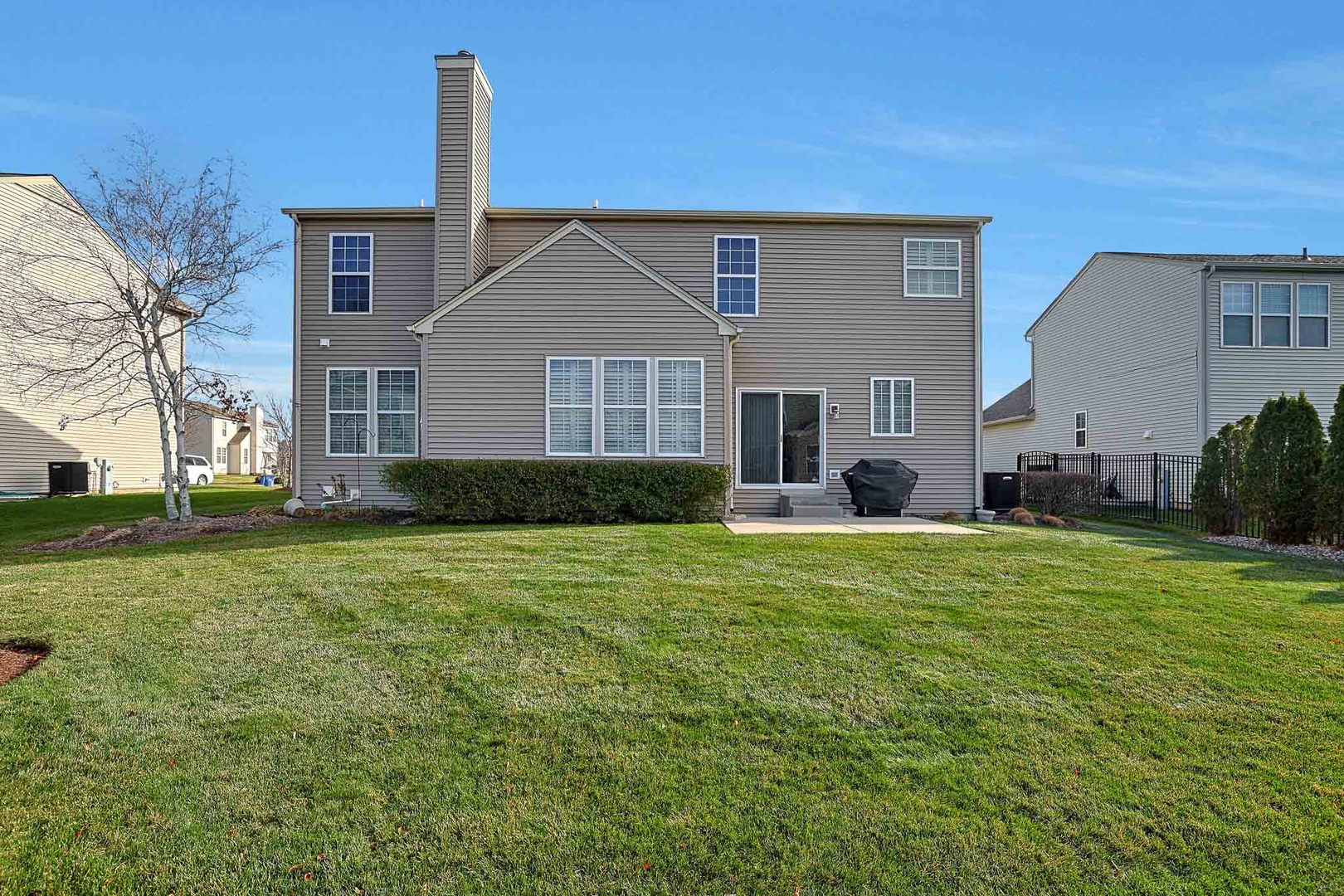 3121 Drury Lane, Carpentersville, IL 60110