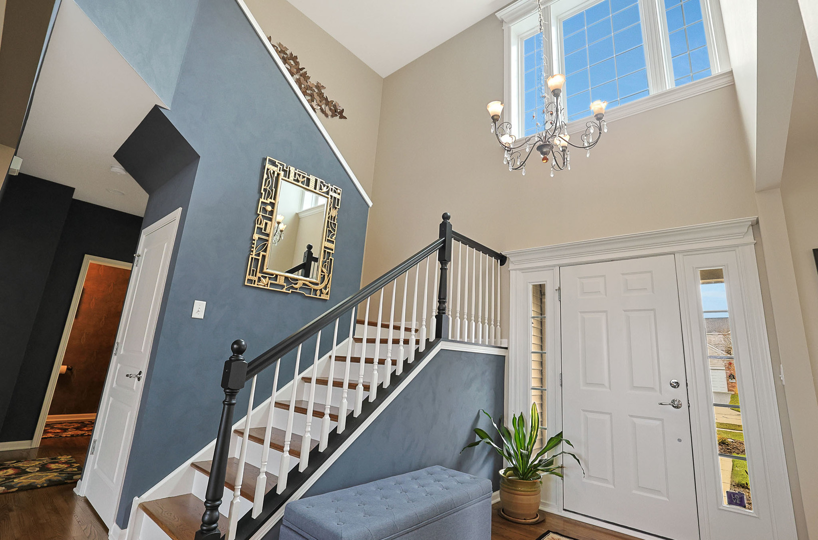 3121 Drury Lane, Carpentersville, IL 60110