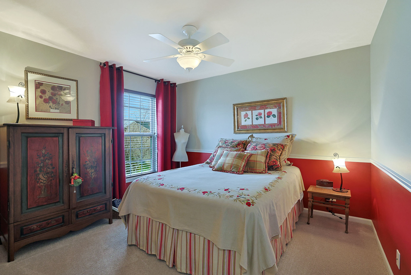 3121 Drury Lane, Carpentersville, IL 60110