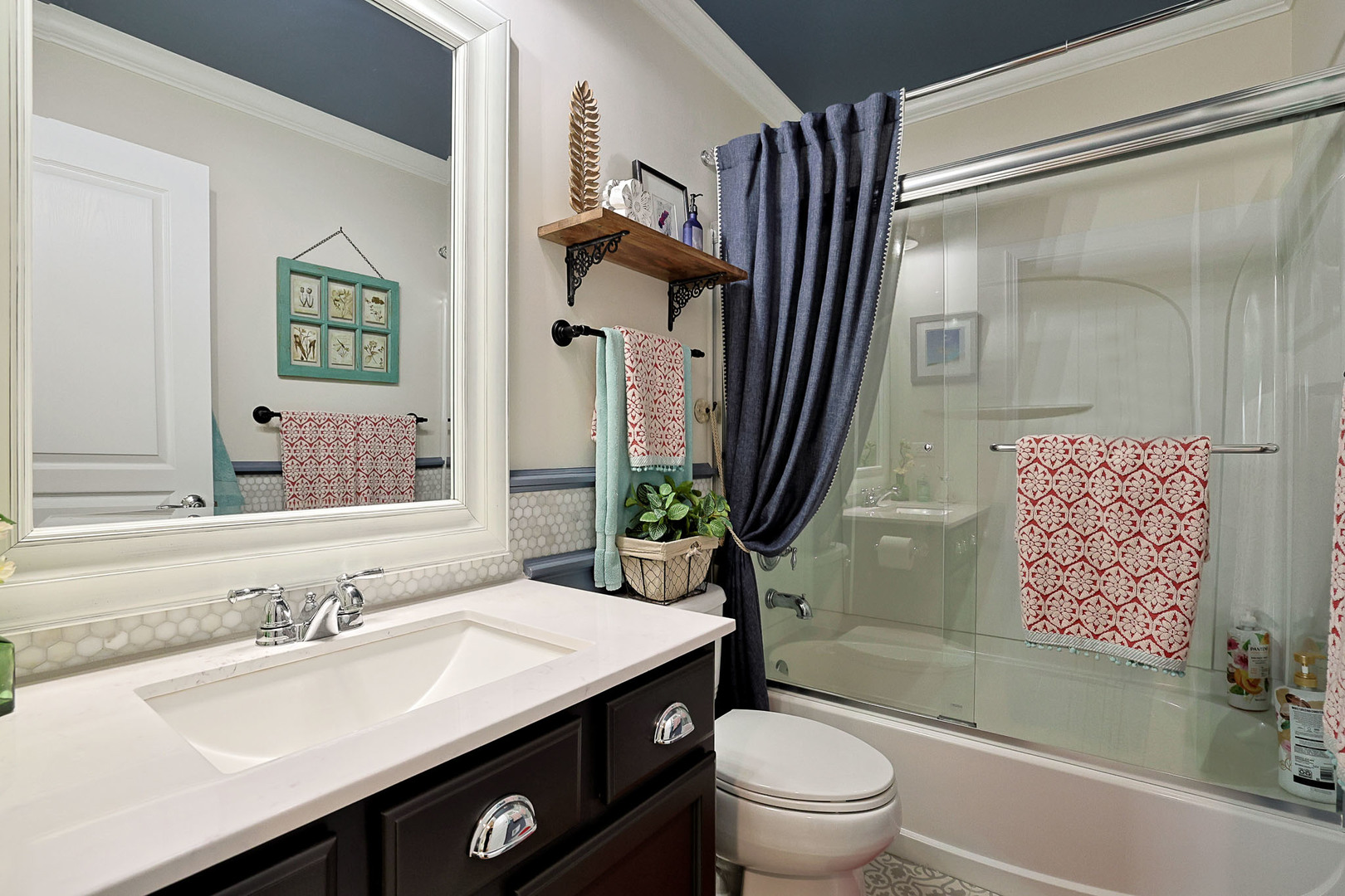 3121 Drury Lane, Carpentersville, IL 60110