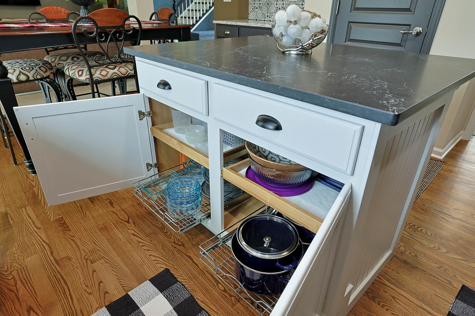 3121 Drury Lane, Carpentersville, IL 60110