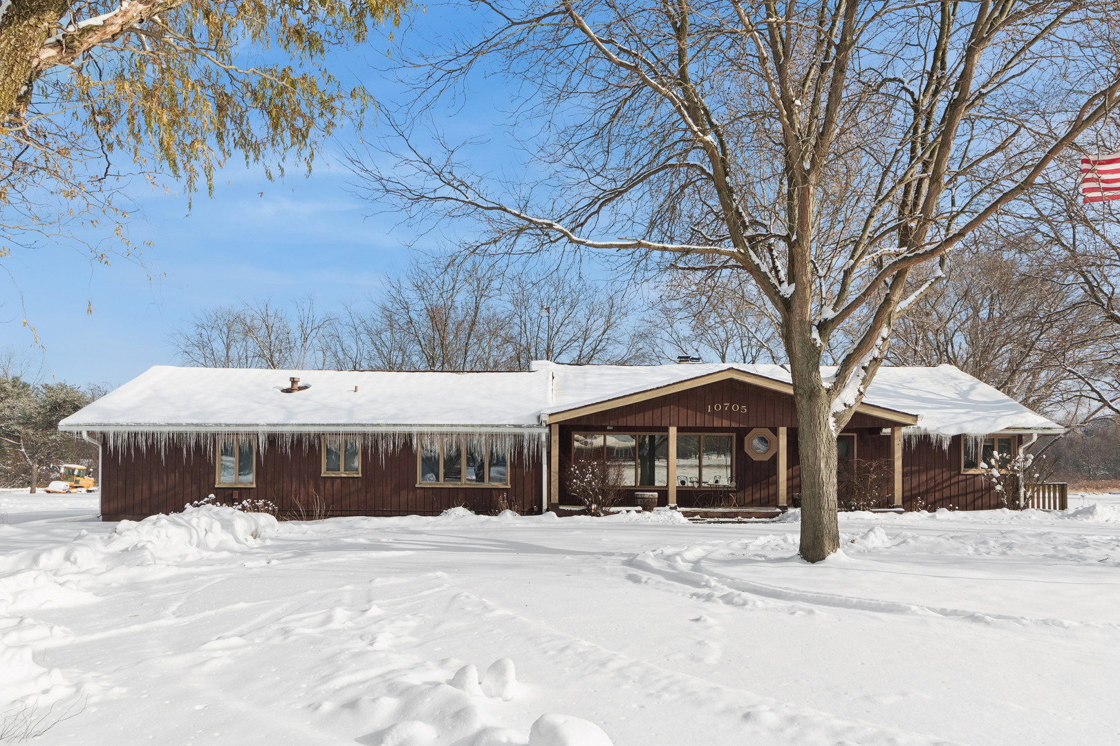 10705 Lane Street, Crown Point, IN 46307