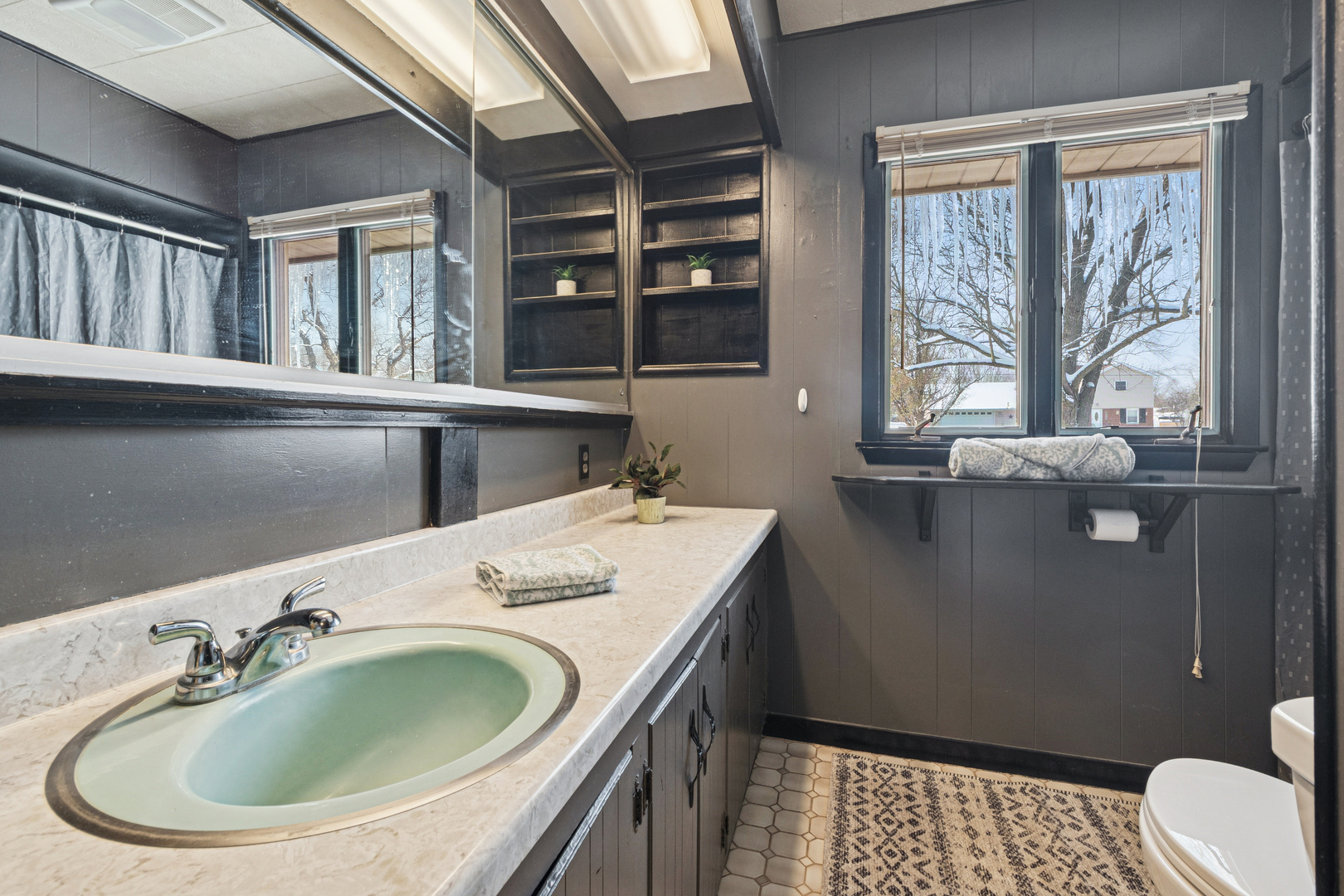 10705 Lane Street, Crown Point, IN 46307