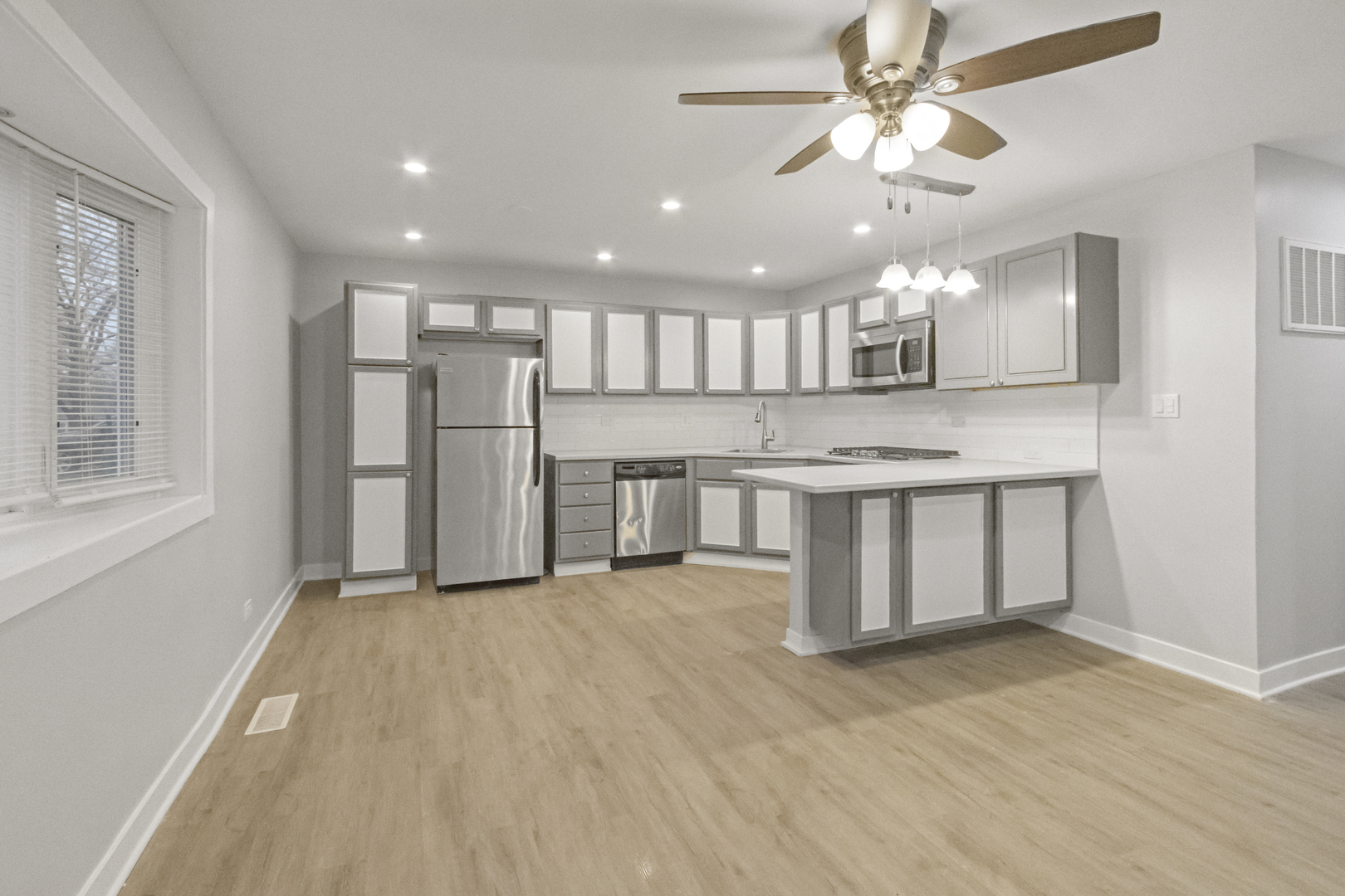 22339 Strassburg Avenue, Sauk Village, IL 60411