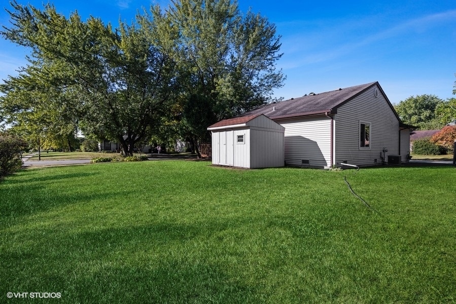 2108 Navarone Drive, Naperville, IL 60565