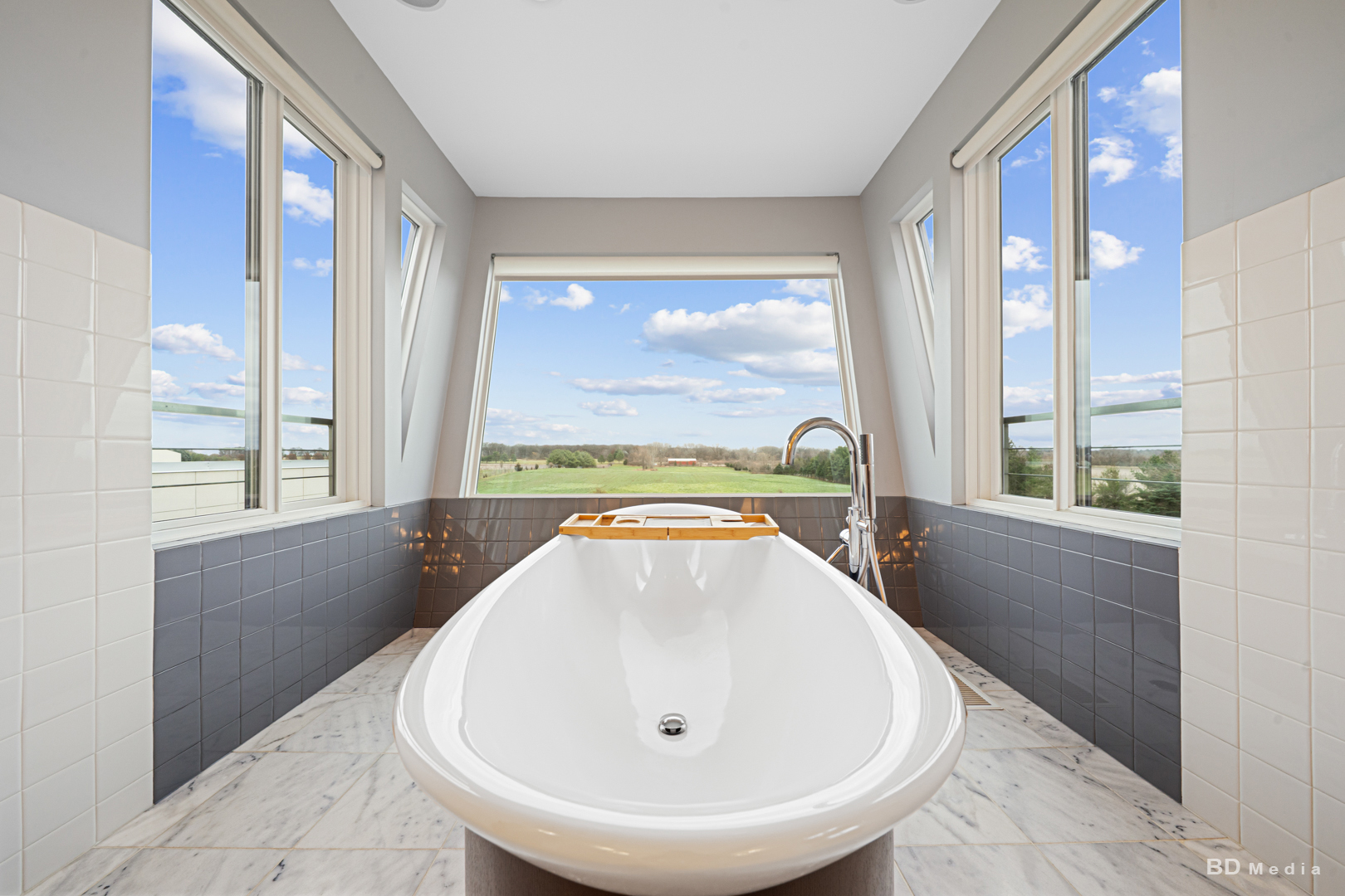 28525 S Yates Avenue, Beecher, IL 60401