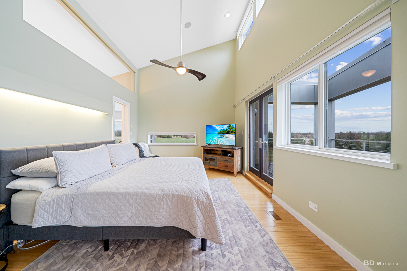 28525 S Yates Avenue, Beecher, IL 60401