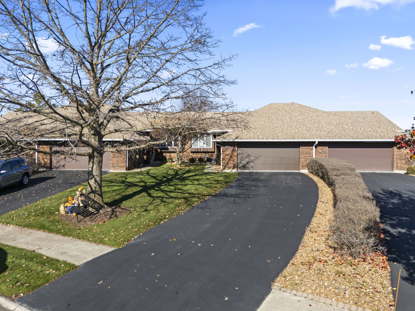 8918 Clearview Drive, Orland Park, IL 60462