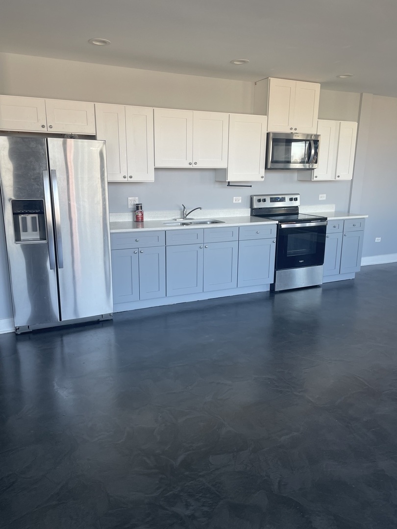 10301 S Kedzie Avenue #2, Chicago, IL 60655