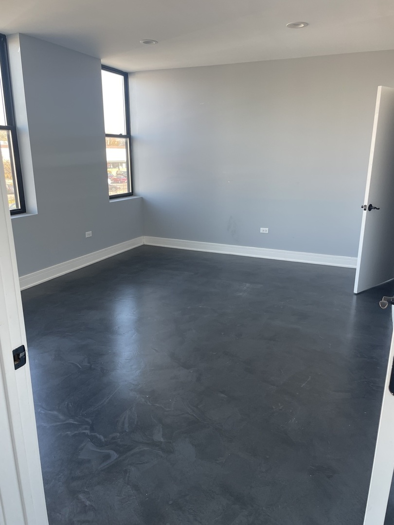 10301 S Kedzie Avenue #2, Chicago, IL 60655