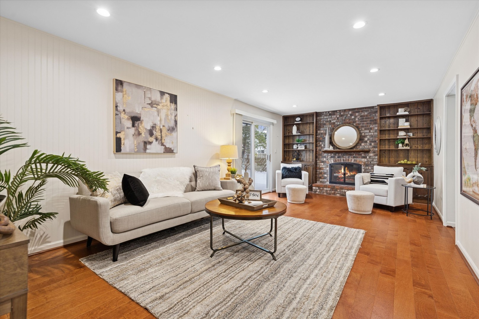 312 Leeds Court, Naperville, IL 60565