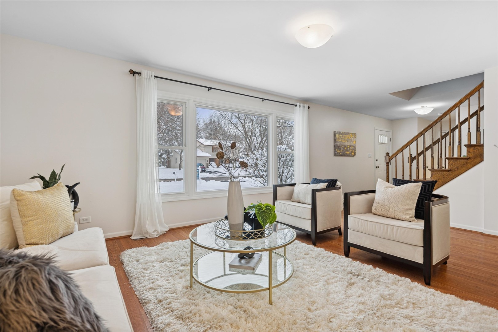 312 Leeds Court, Naperville, IL 60565