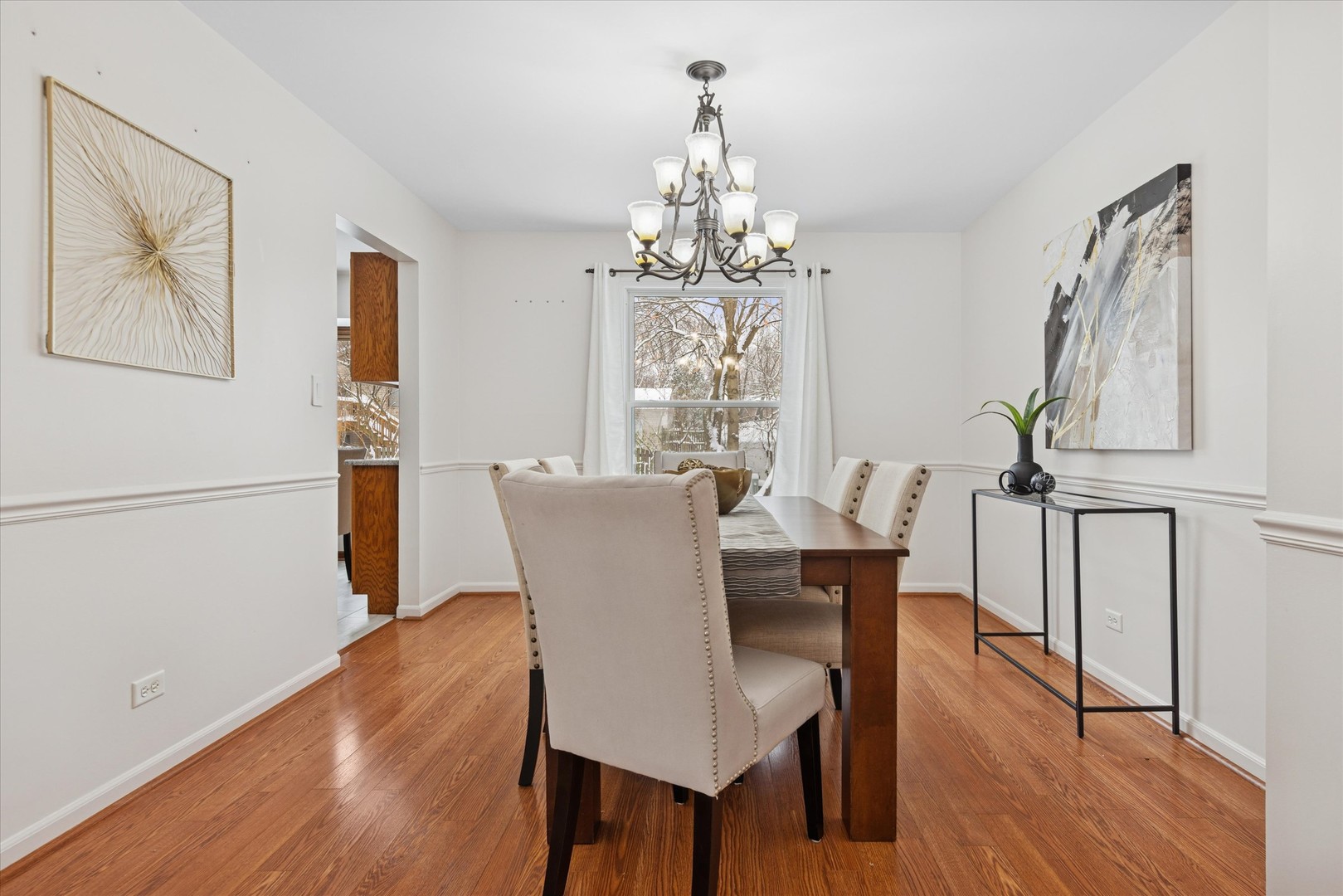 312 Leeds Court, Naperville, IL 60565