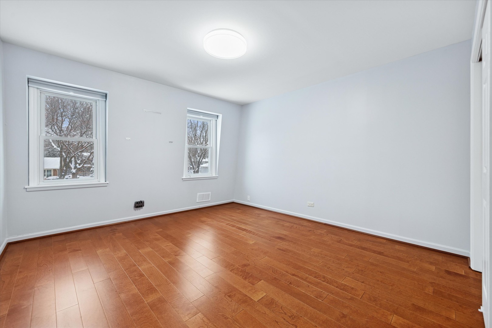 312 Leeds Court, Naperville, IL 60565