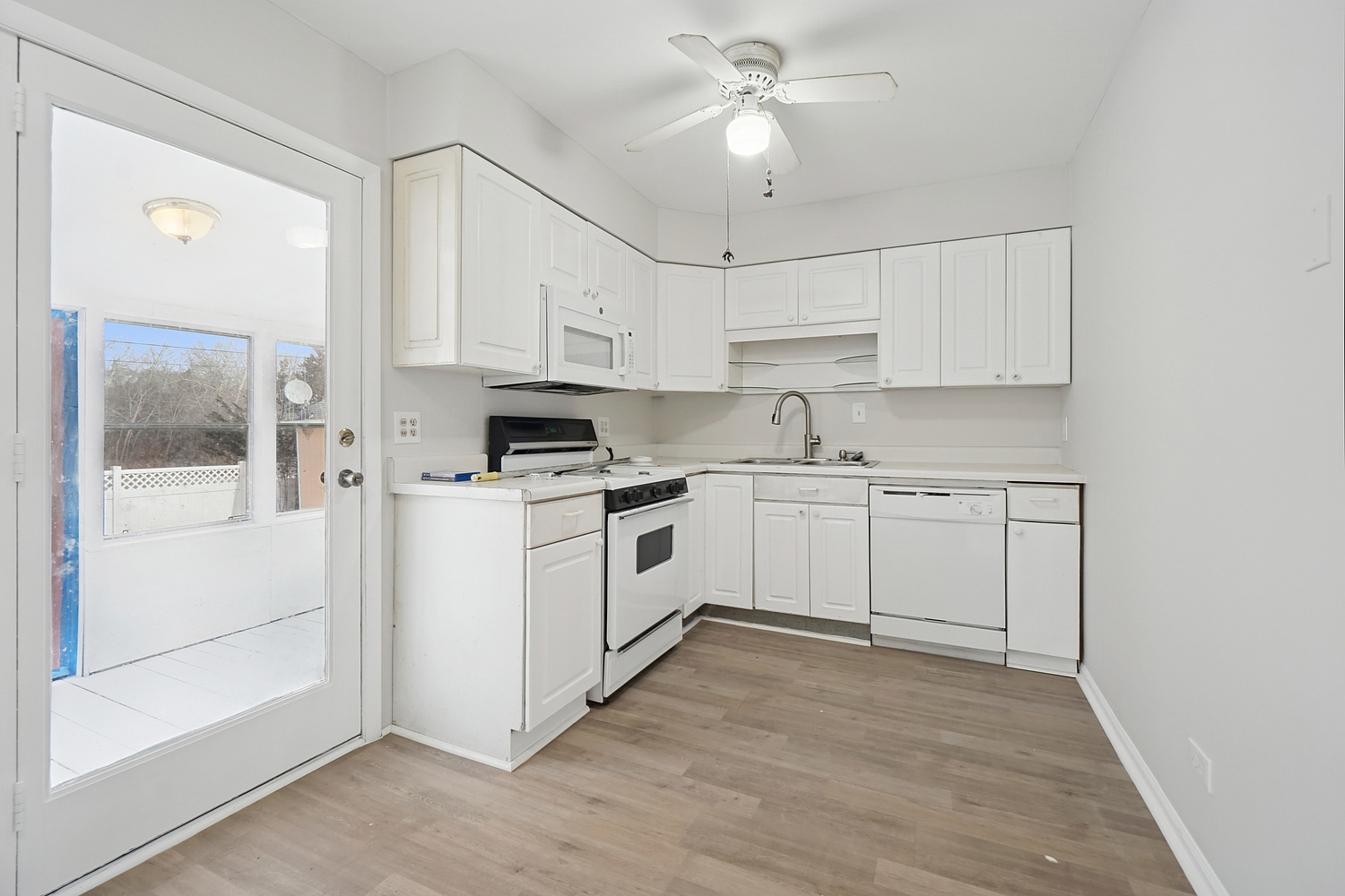 1626 Rice Street, Waukegan, IL 60087