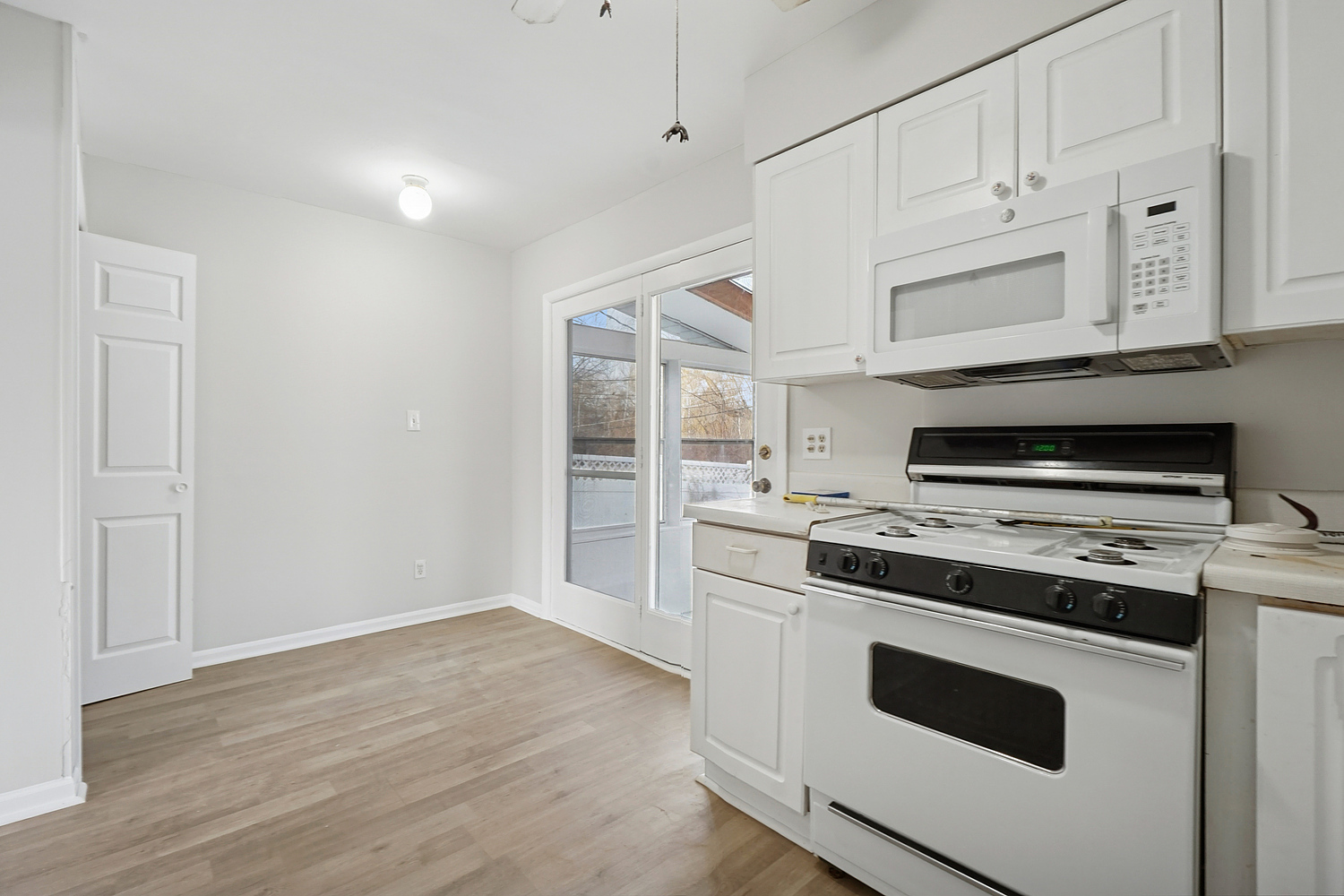 1626 Rice Street, Waukegan, IL 60087