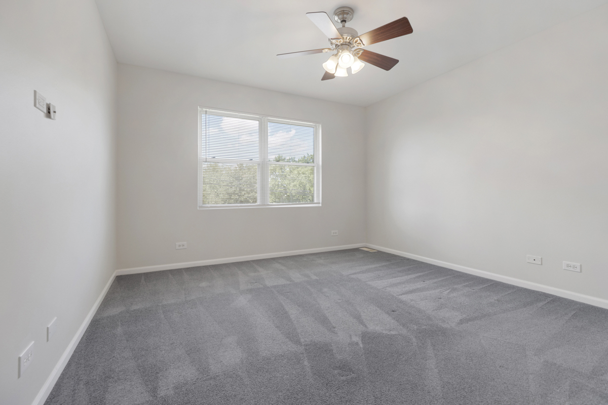 399 Fulton Street, South Elgin, IL 60177