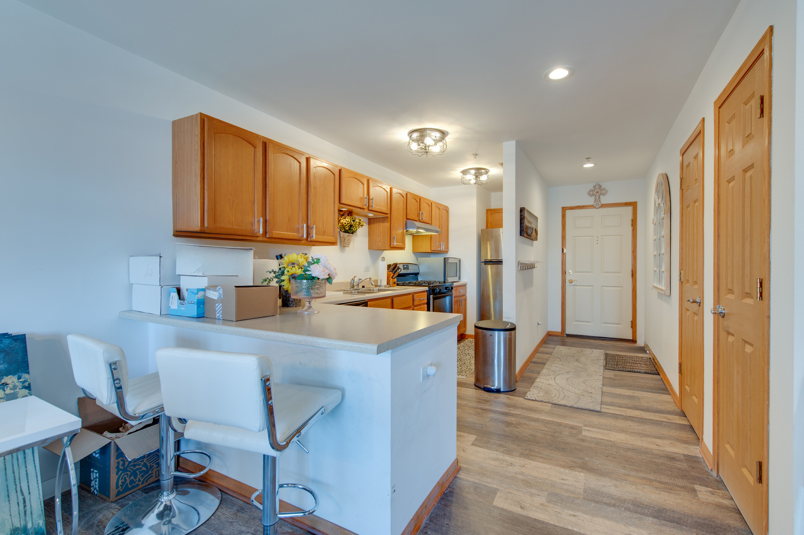 100 N Bokelman Street #329, Roselle, IL 60172