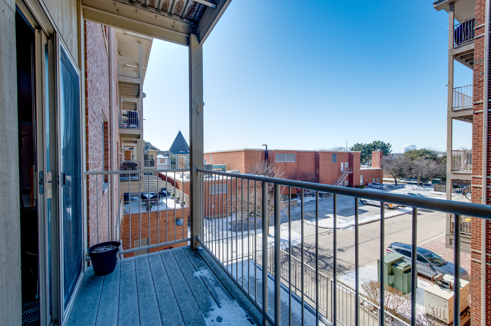 100 N Bokelman Street #329, Roselle, IL 60172