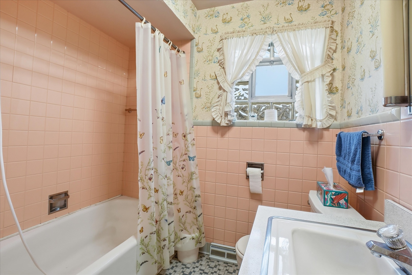 1542 Homestead Road, La Grange Park, IL 60526