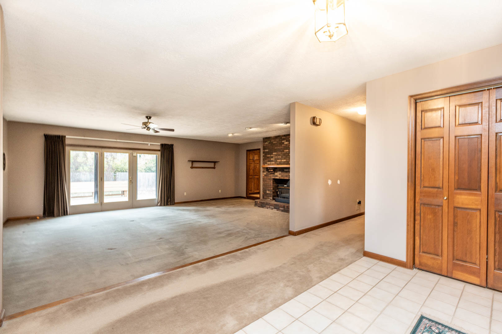 19051 MEANDER Way, Bloomington, IL 61705