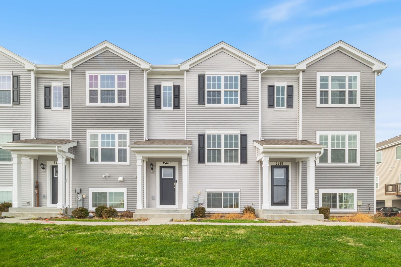 2463 Bella Drive, Pingree Grove, IL 60140