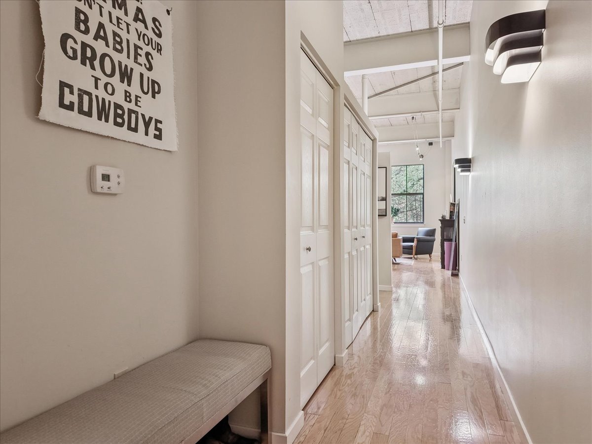 234 E Reservoir Avenue #212, Milwaukee, WI 53212