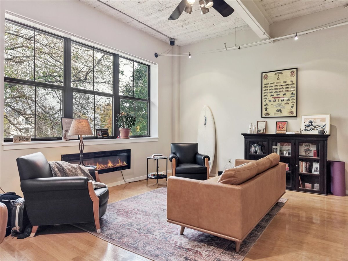 234 E Reservoir Avenue #212, Milwaukee, WI 53212