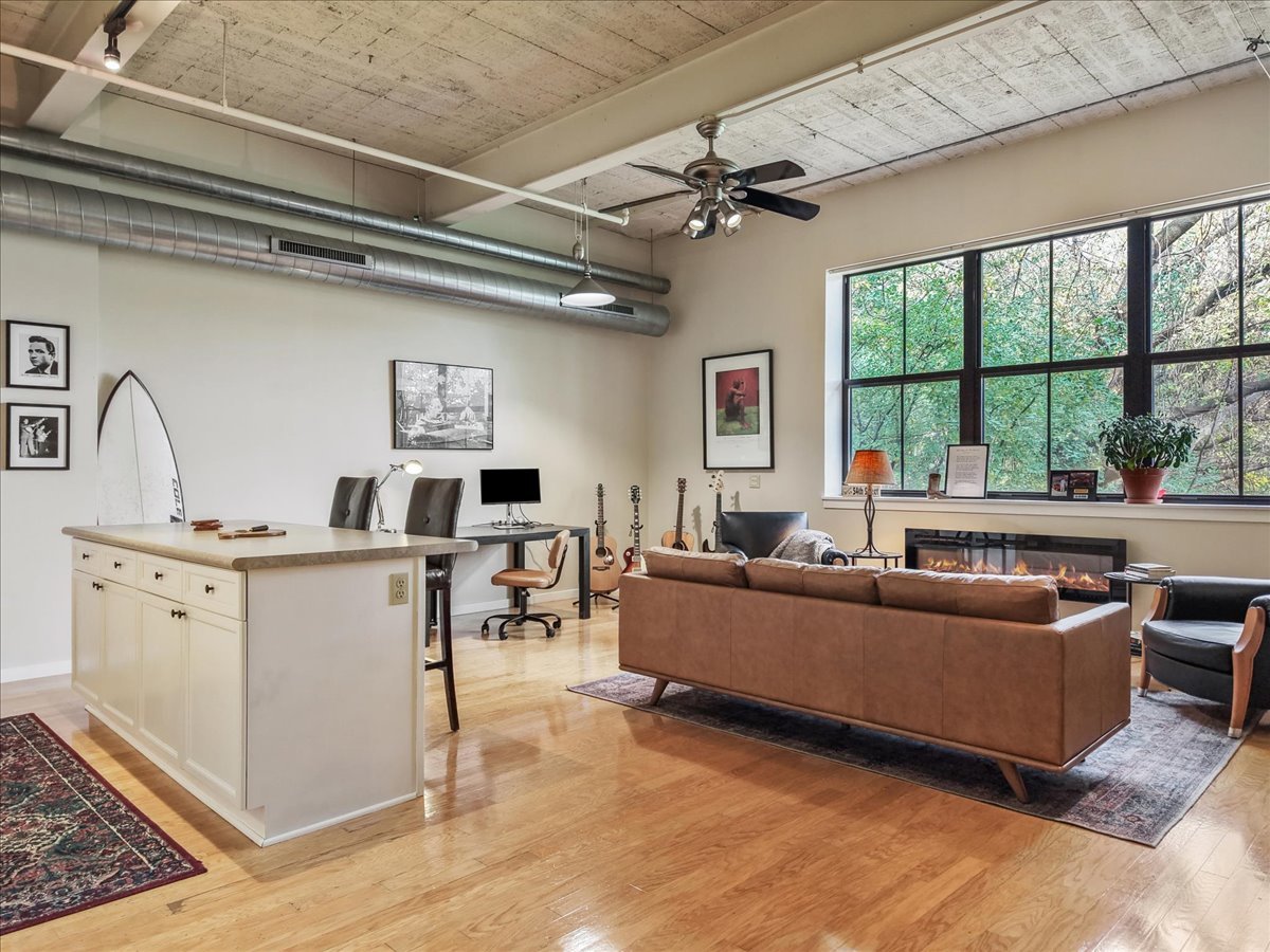 234 E Reservoir Avenue #212, Milwaukee, WI 53212