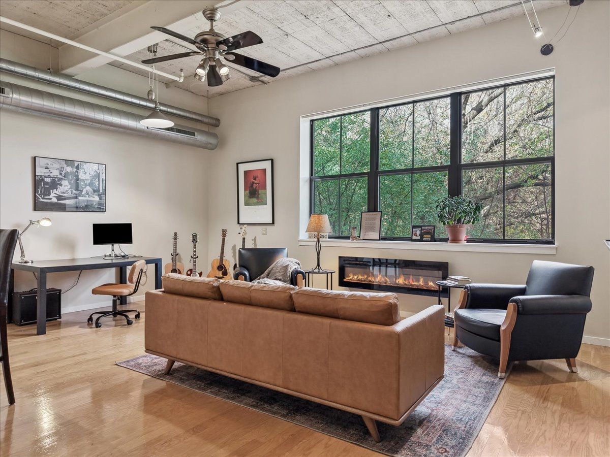 234 E Reservoir Avenue #212, Milwaukee, WI 53212