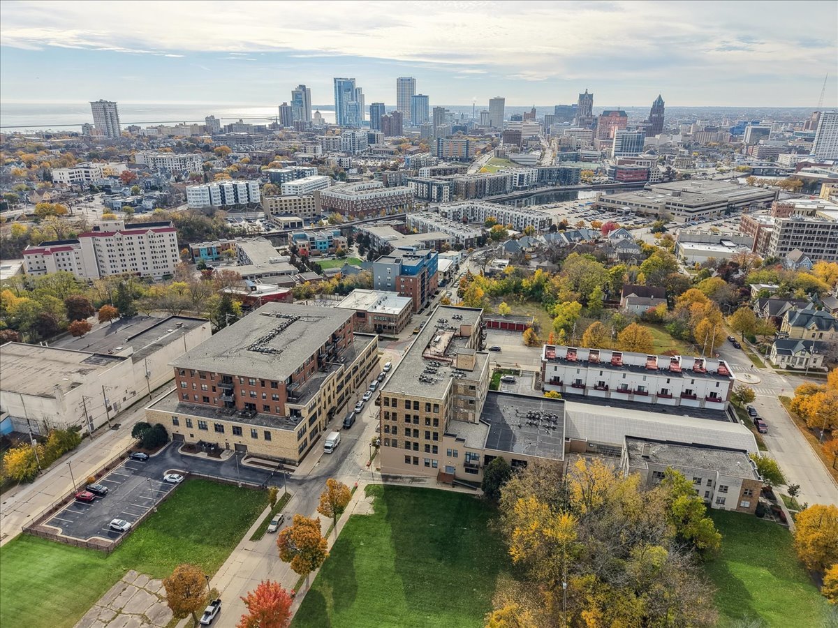 234 E Reservoir Avenue #212, Milwaukee, WI 53212