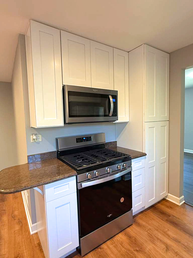 1704 S Highland Avenue, Arlington Heights, IL 60005