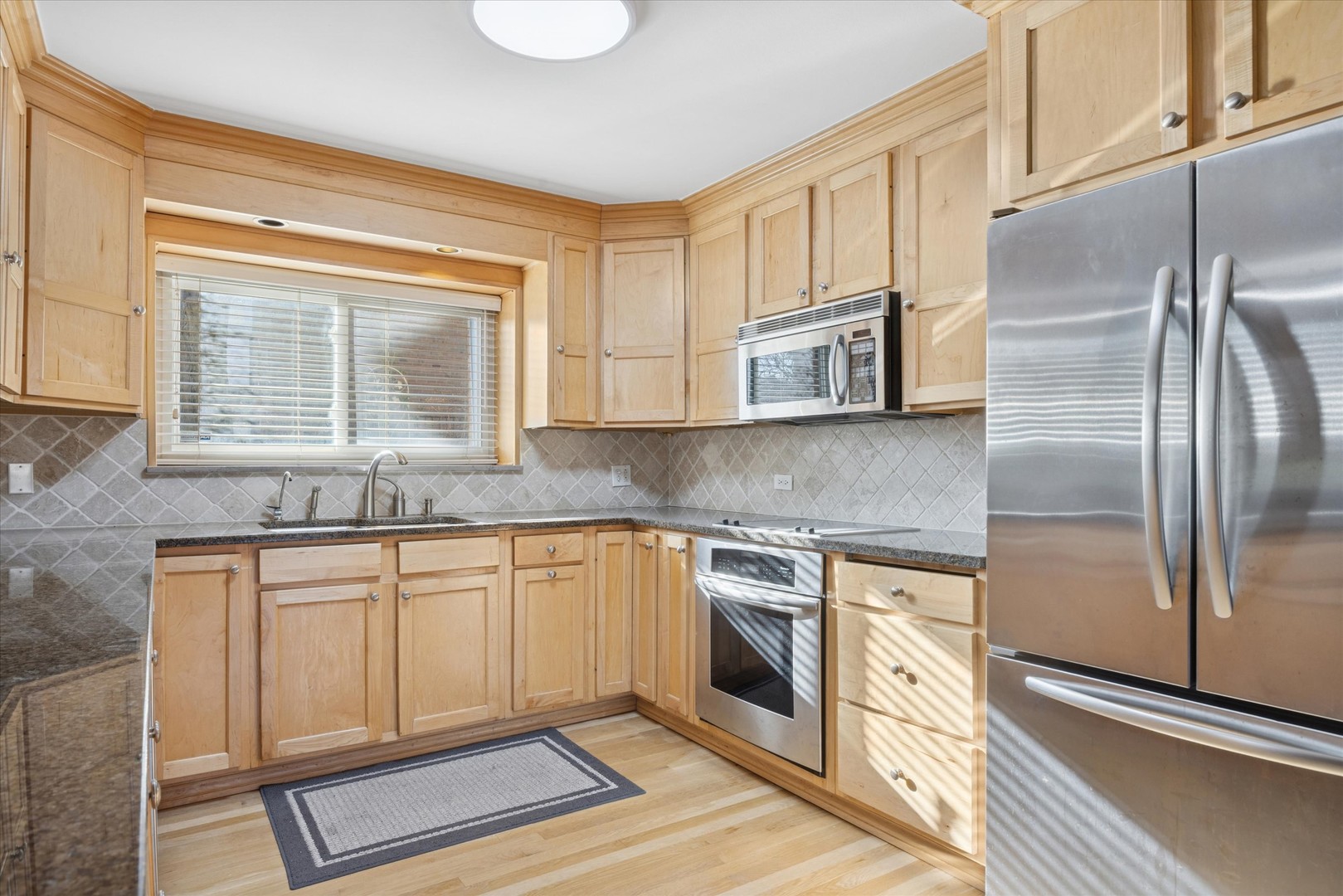 320 Claymoor Road #1A, Hinsdale, IL 60521