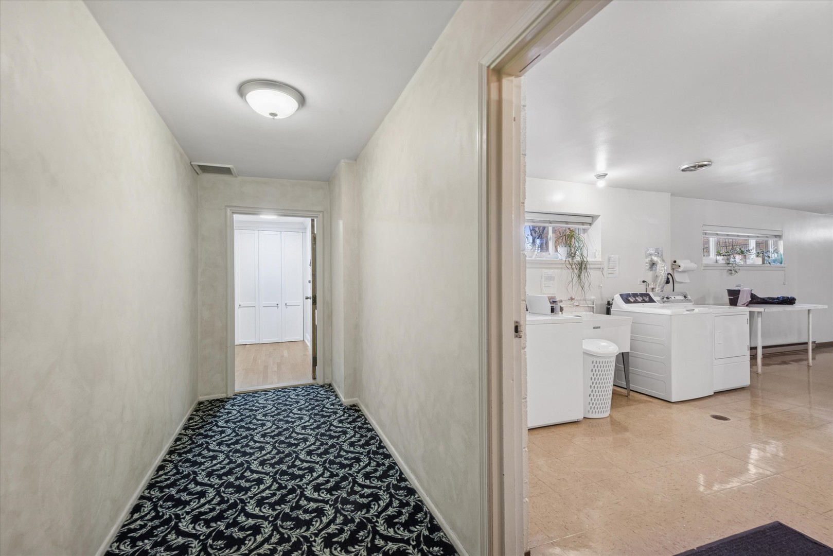 320 Claymoor Road #1A, Hinsdale, IL 60521